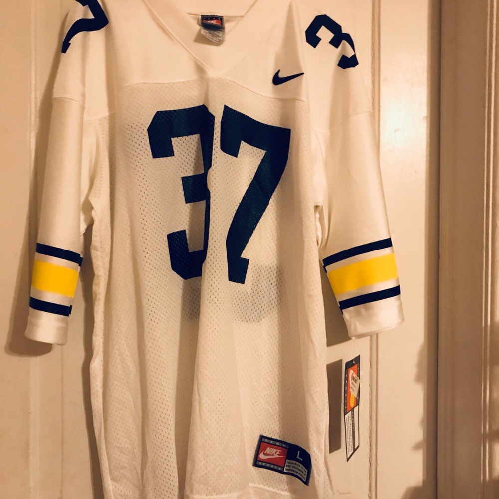 NWT, team 37 Nike sports jersey shirt